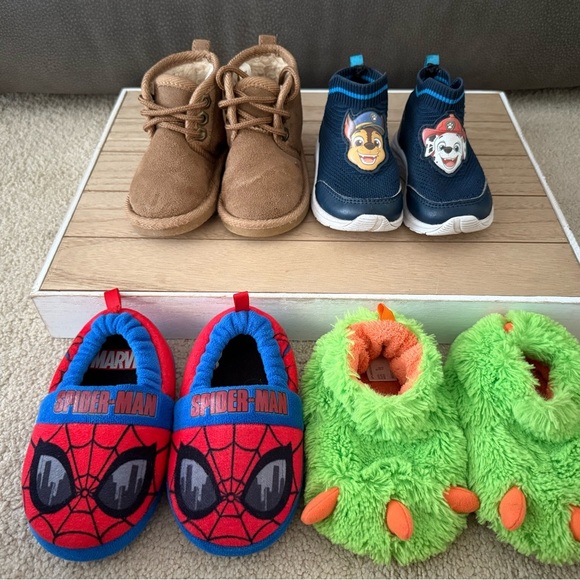 Lot of 6 Baby/Toddler Shoes - Size 6 - Picture 3 of 7